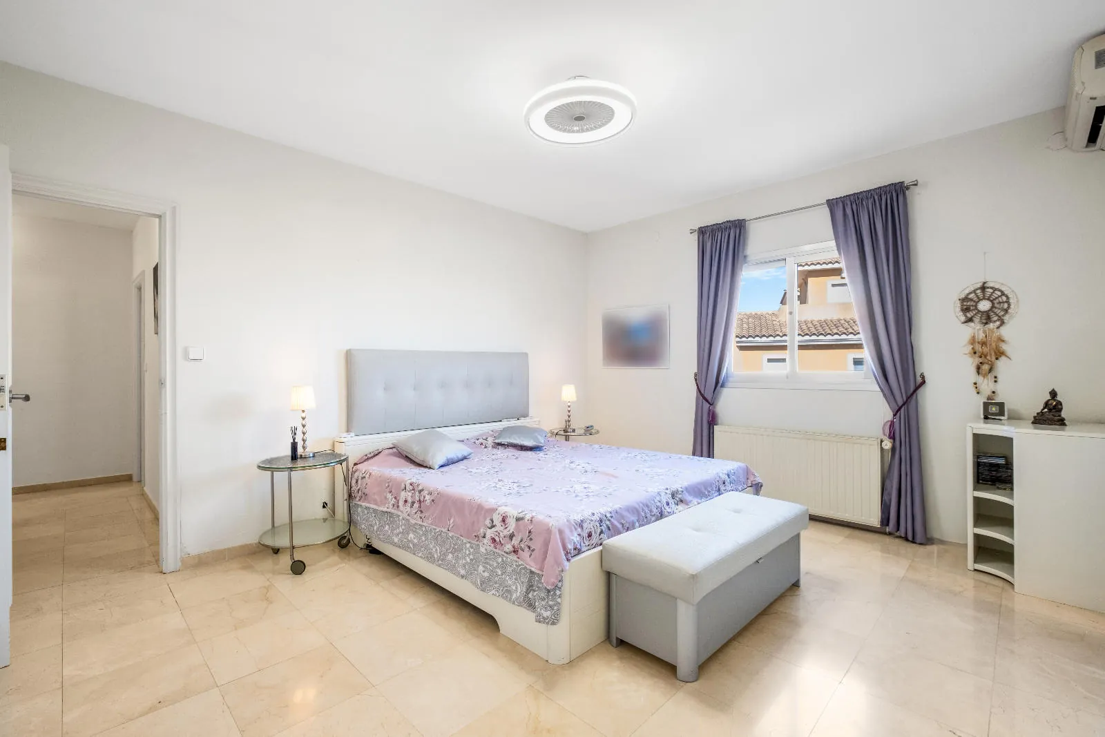 Elegant Mediterranean Villa with Guest House in La Nucia