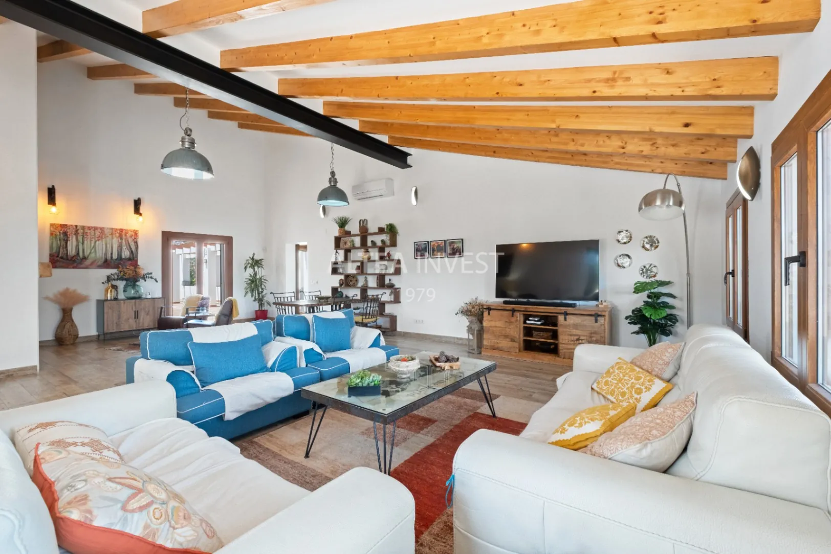 A Home with History, Warmth, and Character – Unique Mediterranean Farmhouse