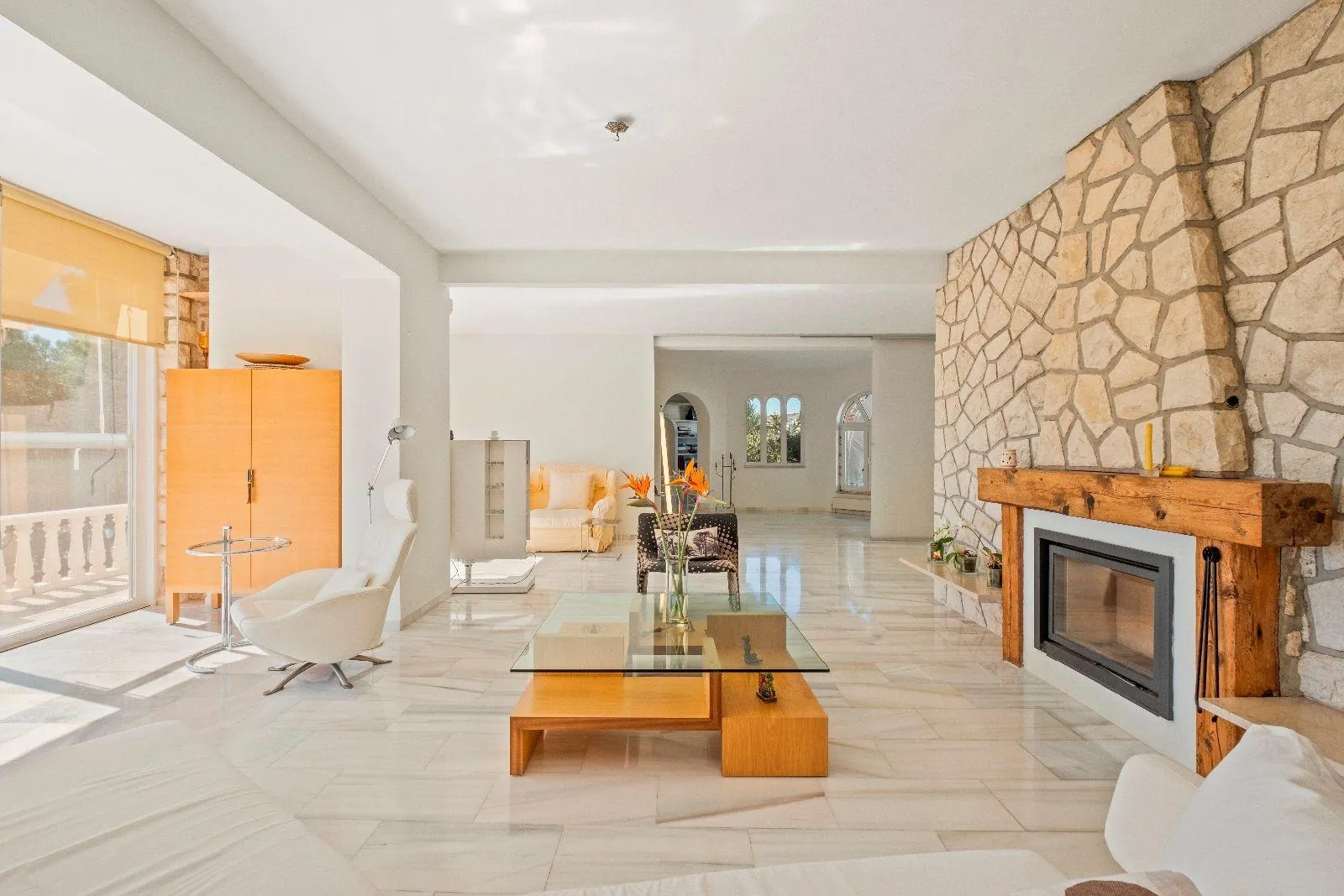 Luxurious and elegant villa with wonderful sea views