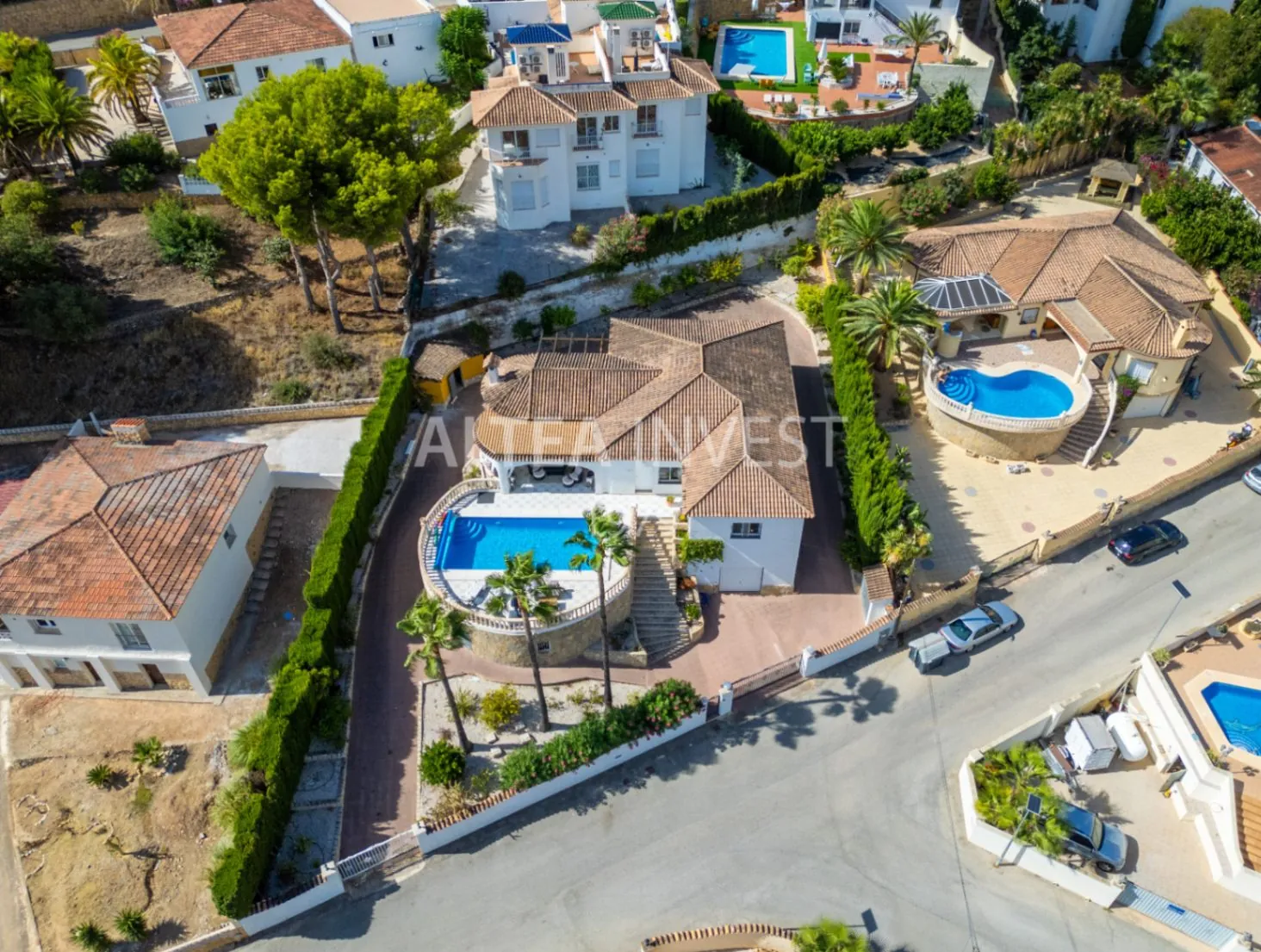 Spectacular villa completely renovated with stunning views of the Mediterranean Sea.