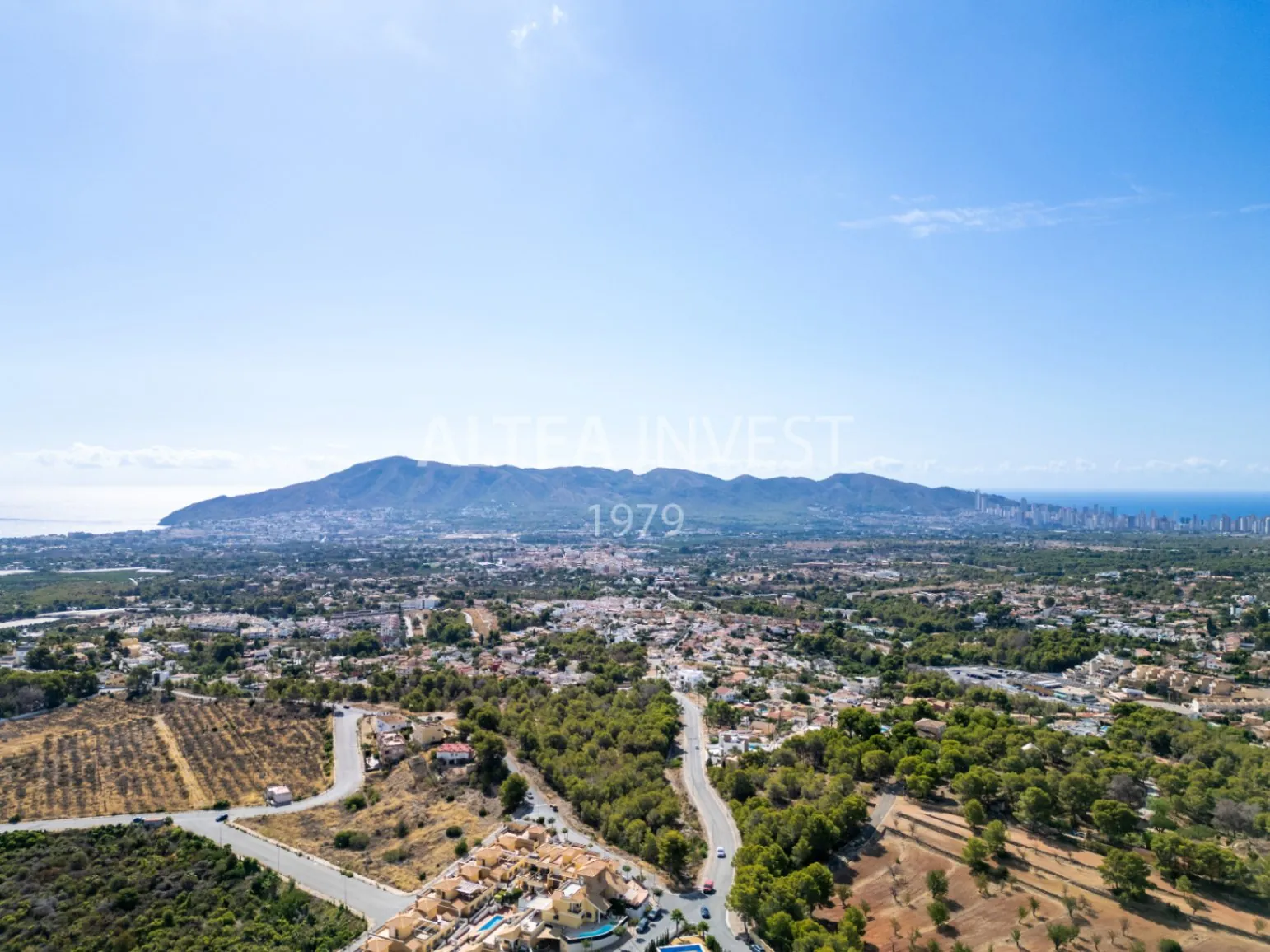 Spectacular villa completely renovated with stunning views of the Mediterranean Sea.