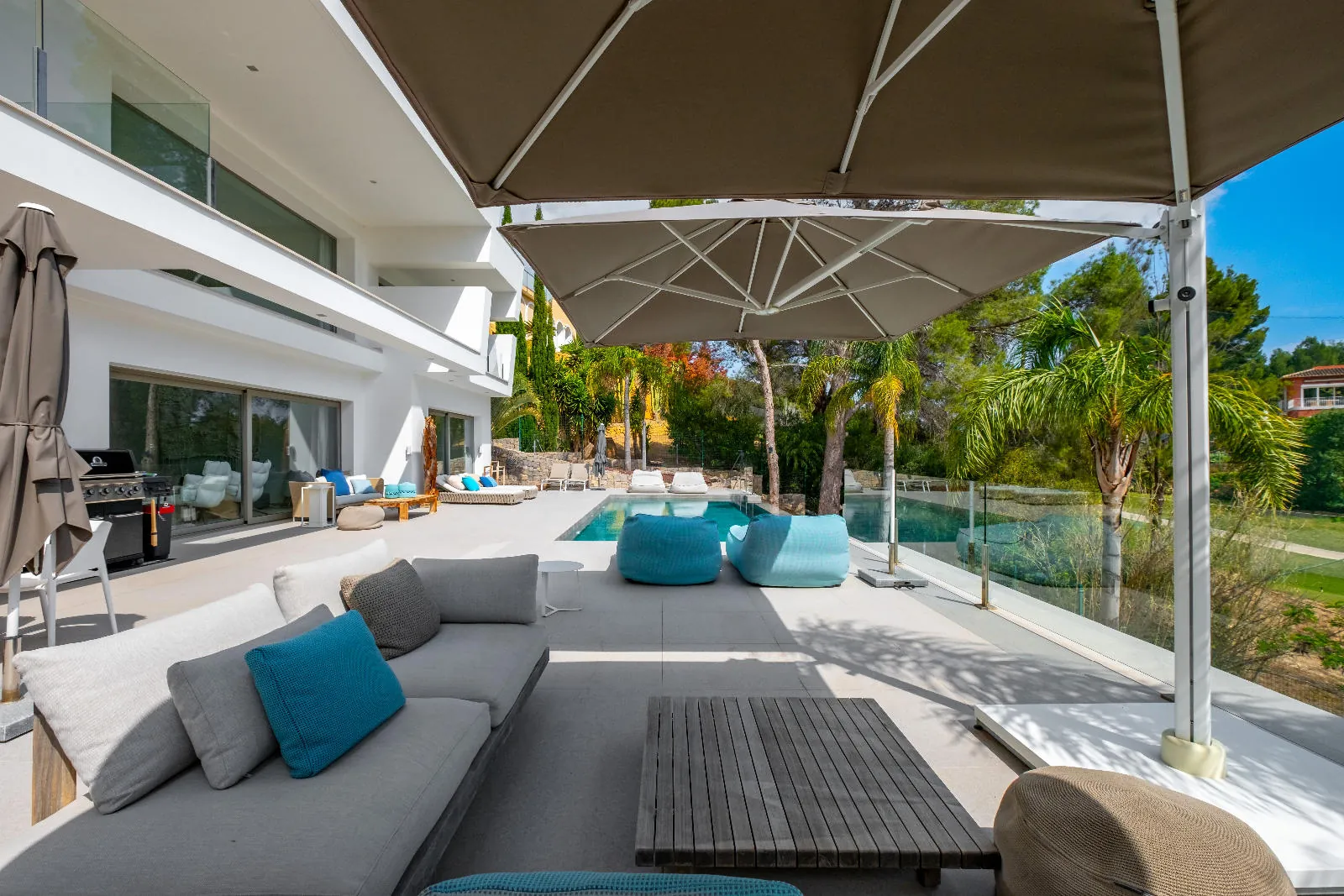 1345 - Altea La Vella, luxury by the golf: modern villa with infinity pool and premium finishes