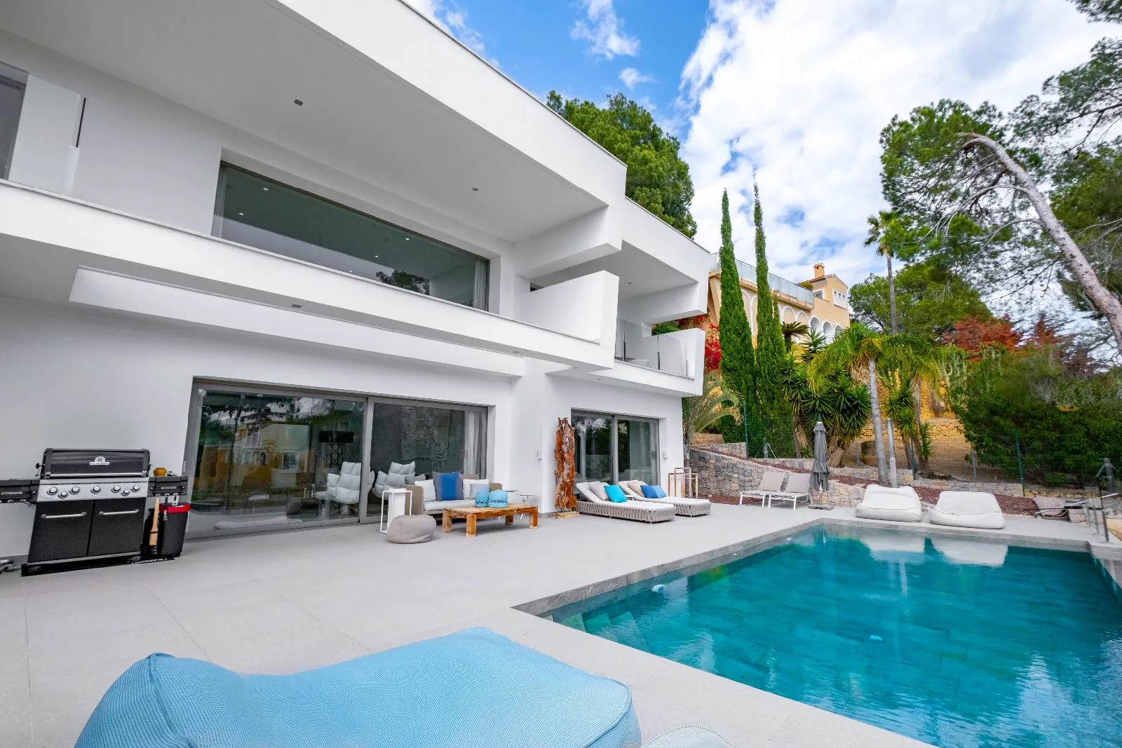 1345 - Altea La Vella, luxury by the golf: modern villa with infinity pool and premium finishes