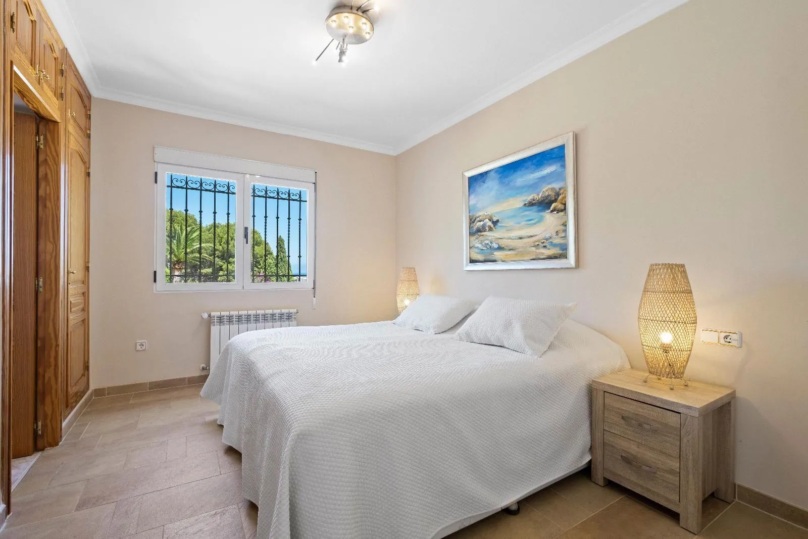 1311 - Elegant Mediterranean Villa with Large Plot and Panoramic Sea Views