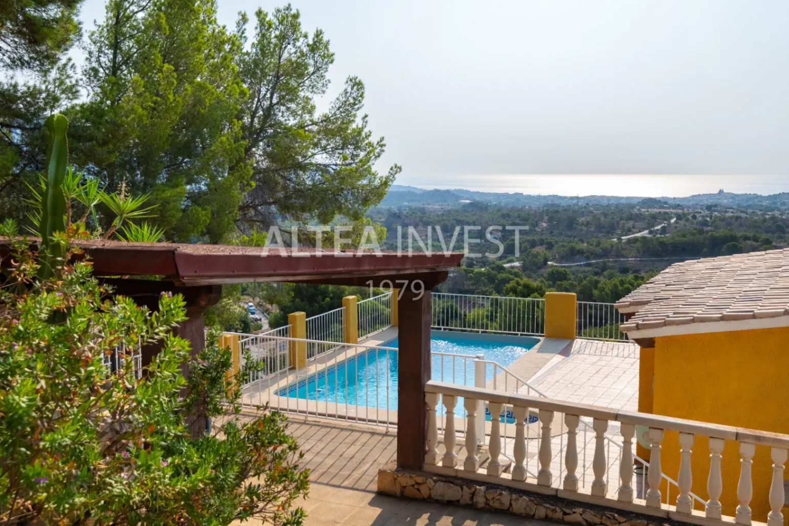 Charming Mediterranean Villa with Sea Views and Space to Enjoy
