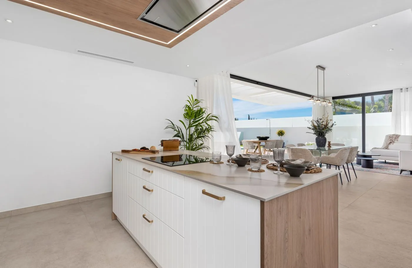 Contemporary newly built villas surrounded by mountains in Polop de la Marina.