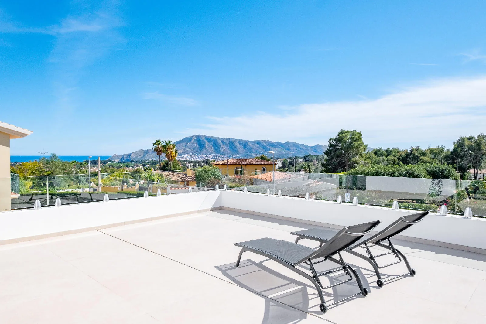 Newly Built Villa with Sea Views and Cutting-Edge Design