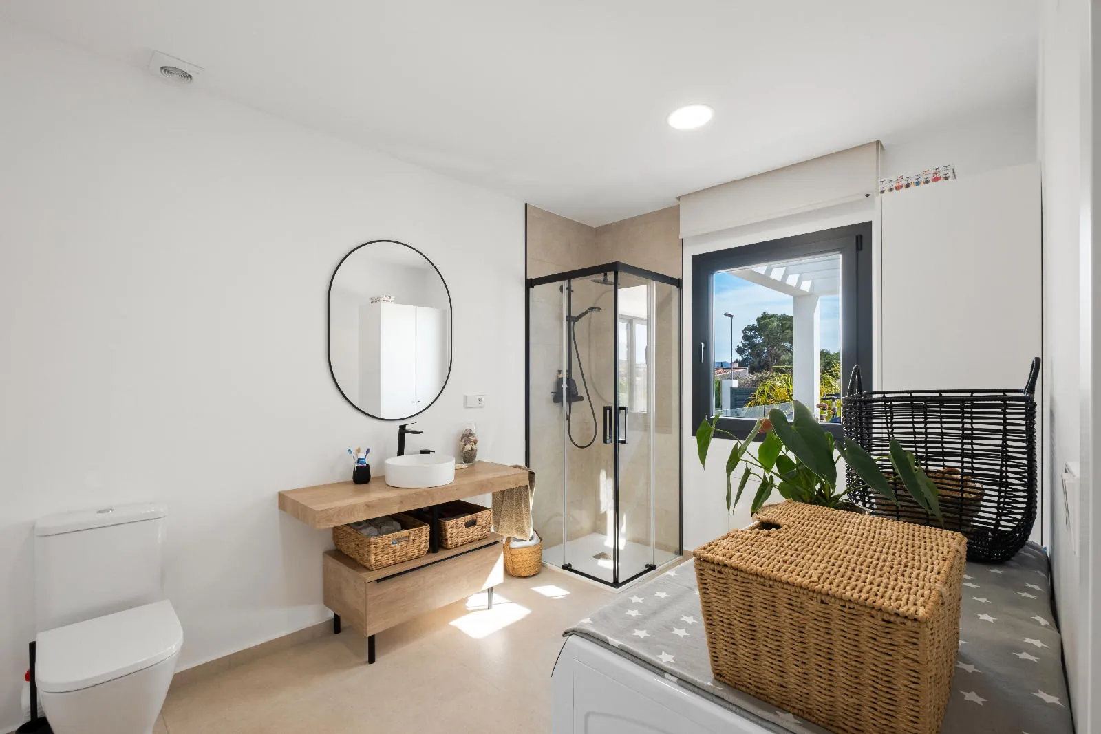 Newly Built Villa with Sea Views and Cutting-Edge Design