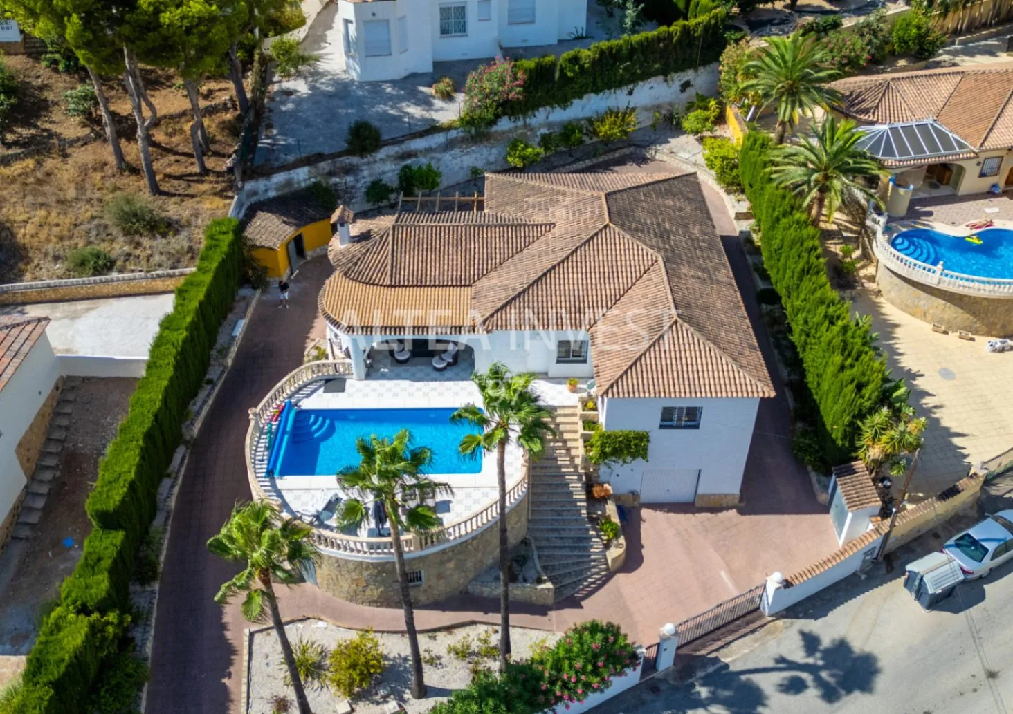 Spectacular villa completely renovated with stunning views of the Mediterranean Sea.