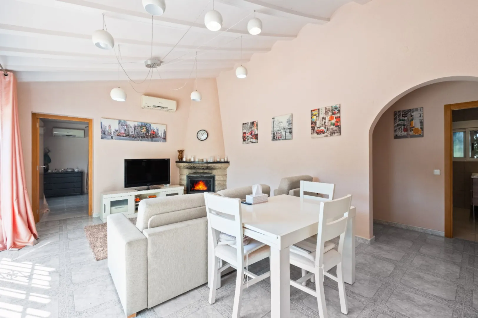 Where Tranquility Flourishes: House with Charming Garden and Pool in Albir