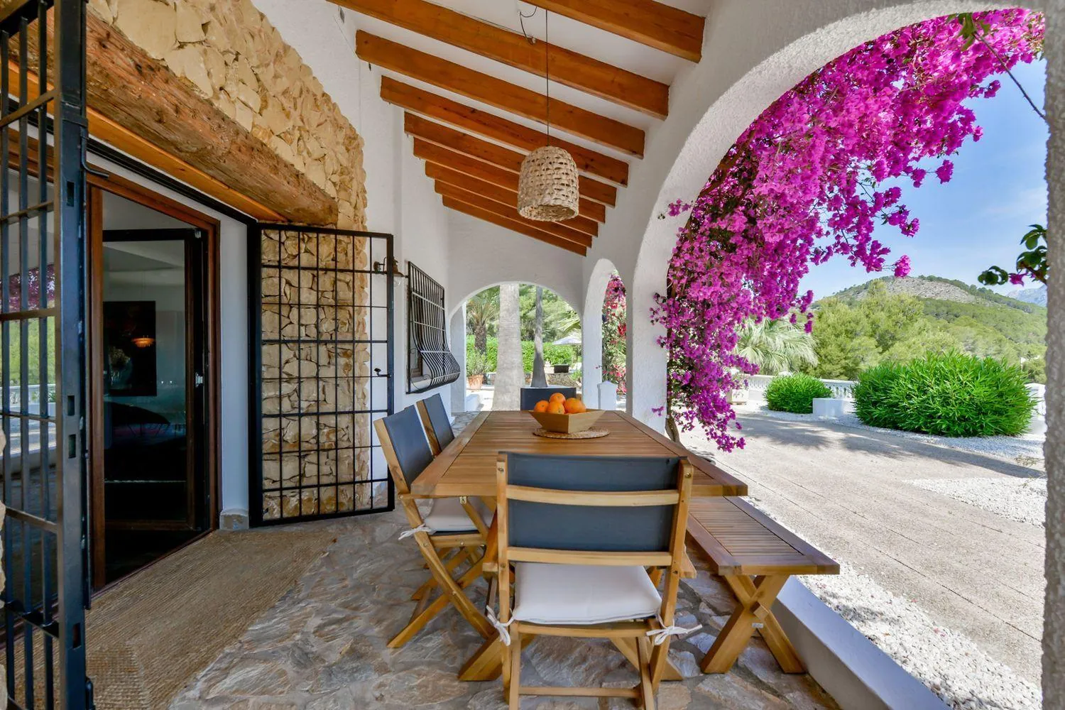 A gem in Polop: Exclusivity, Nature, and Spectacular Views