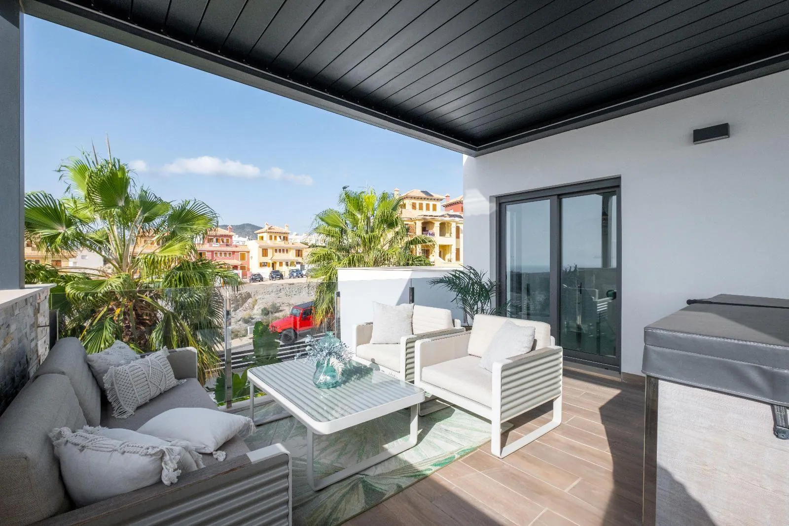 Modern villa with spectacular views over Benidorm