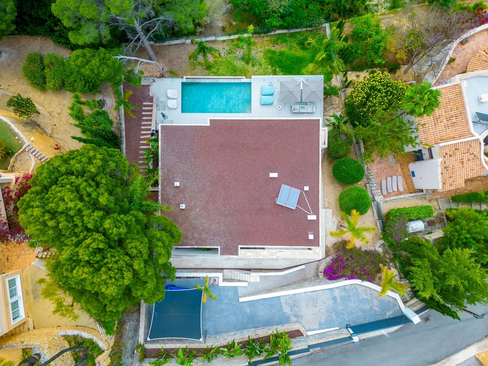 1345 - Altea La Vella, luxury by the golf: modern villa with infinity pool and premium finishes