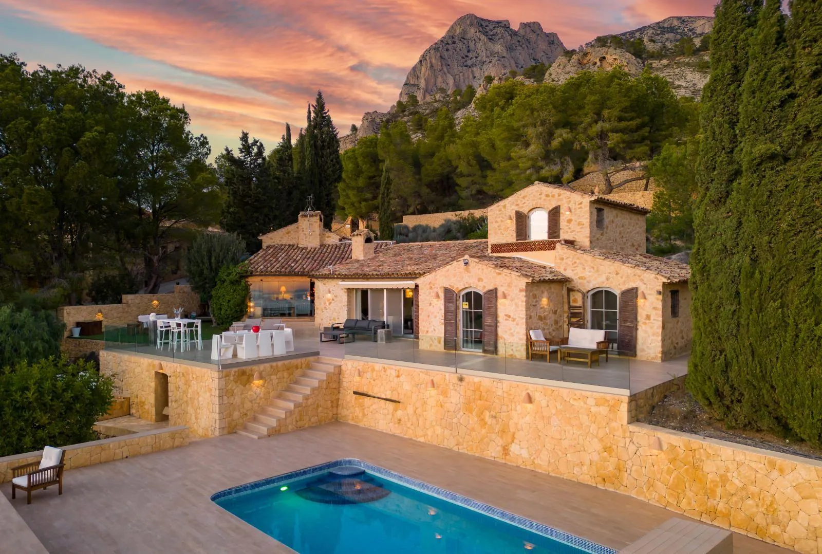 A Unique Villa in Finestrat: Tradition, Modernity, and Unmatched Views