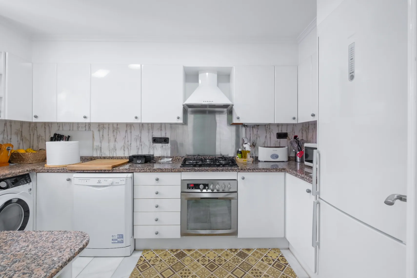 Two Villas – Nature, Privacy, and Versatility in a Unique Setting Next to Sierra Helada