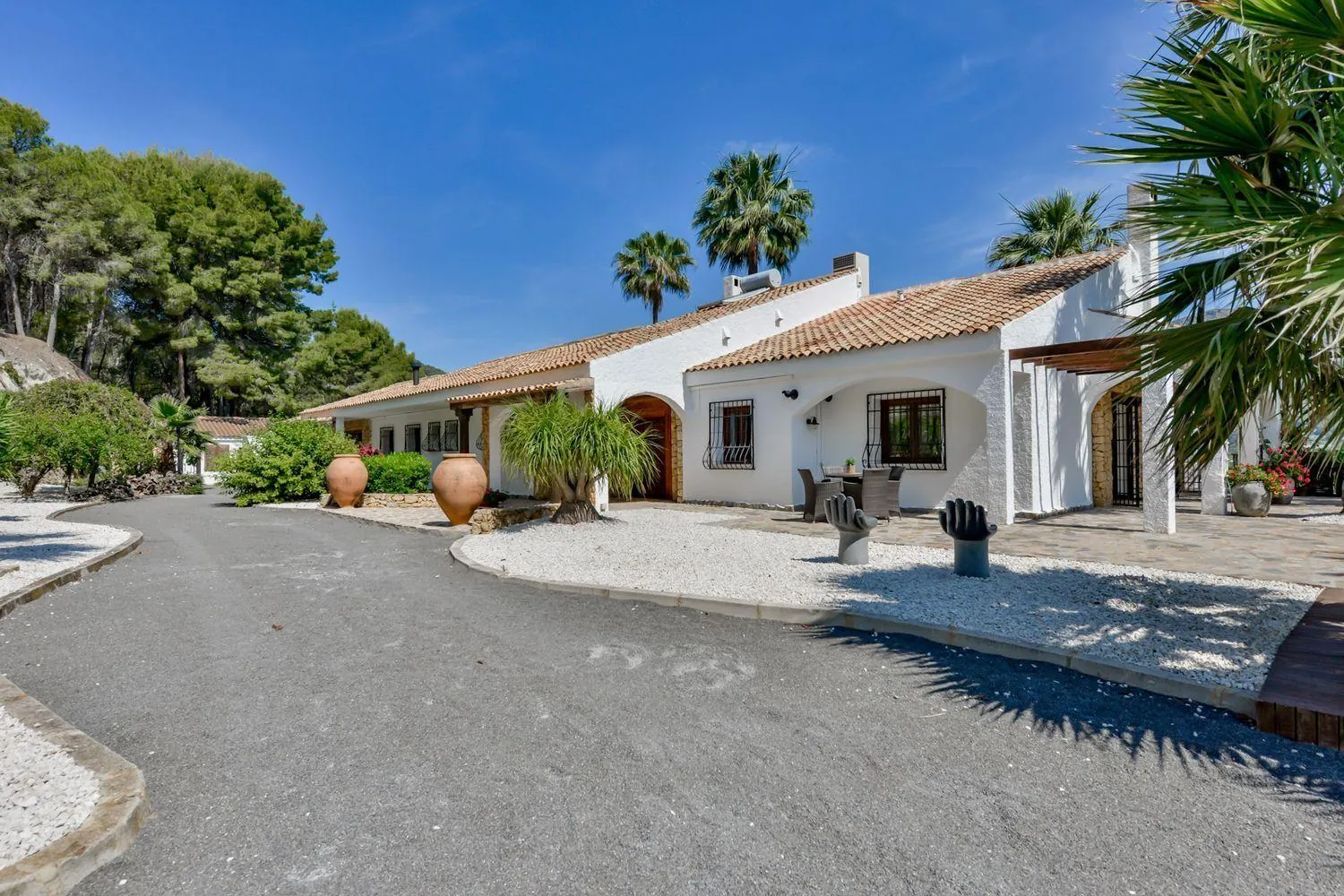 A gem in Polop: Exclusivity, Nature, and Spectacular Views