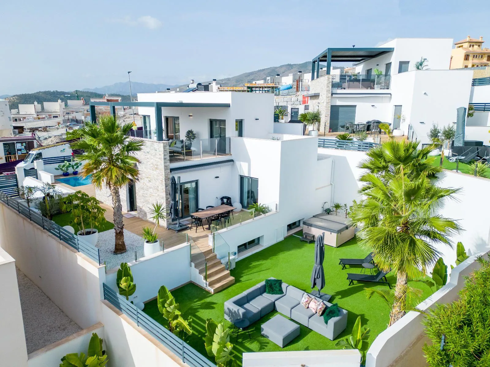 A modern jewel in the heart of Balcón de Finestrat