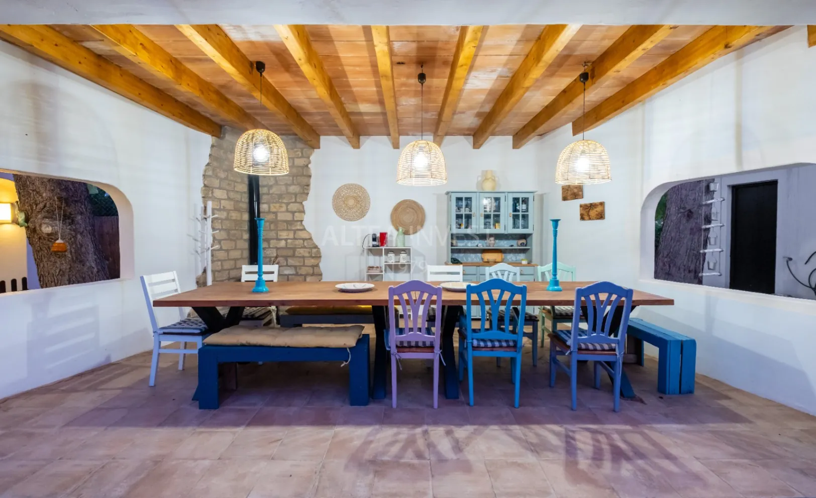 A Home with History, Warmth, and Character – Unique Mediterranean Farmhouse