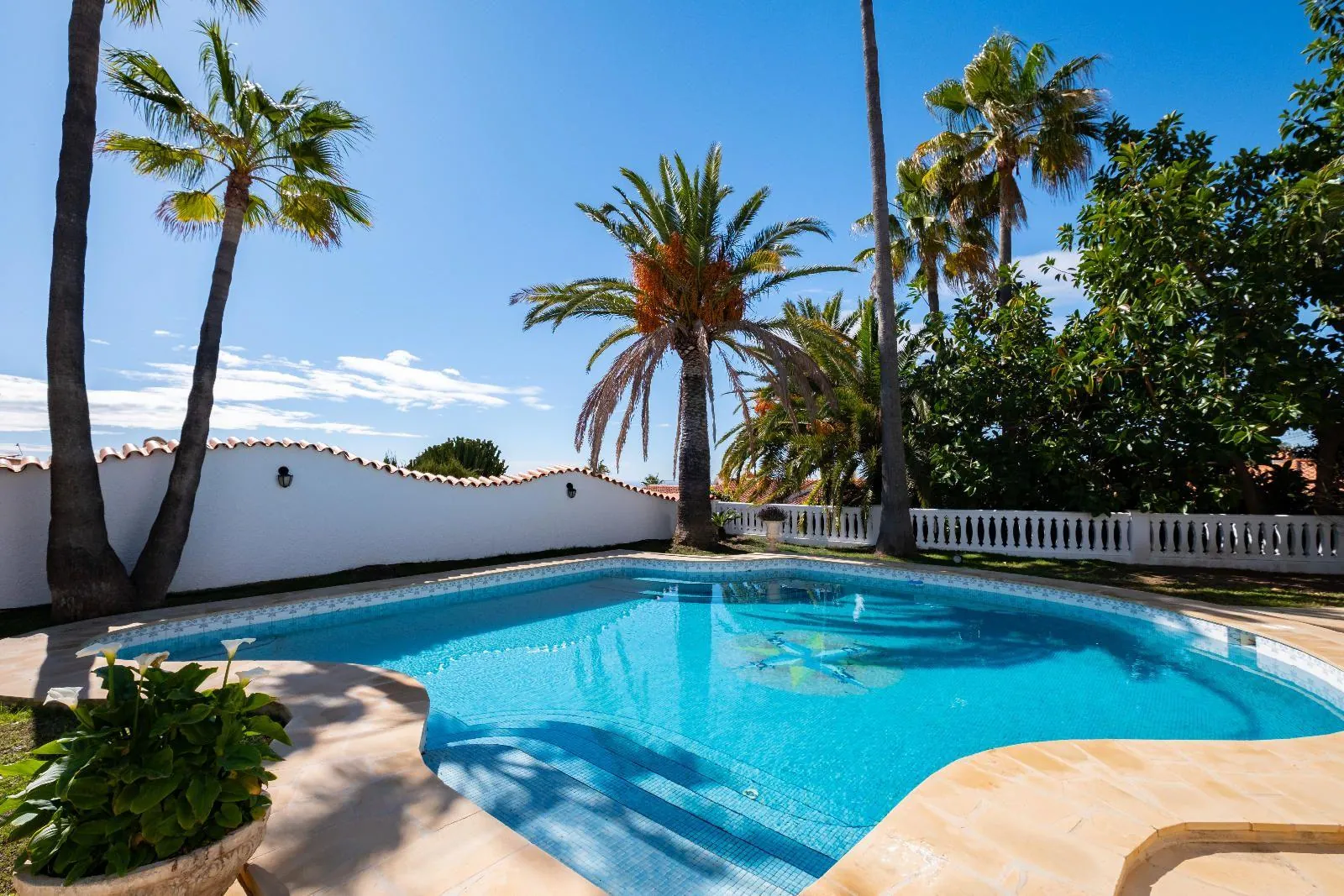Charming Villa with Sea and Mountain Views in La Nucia