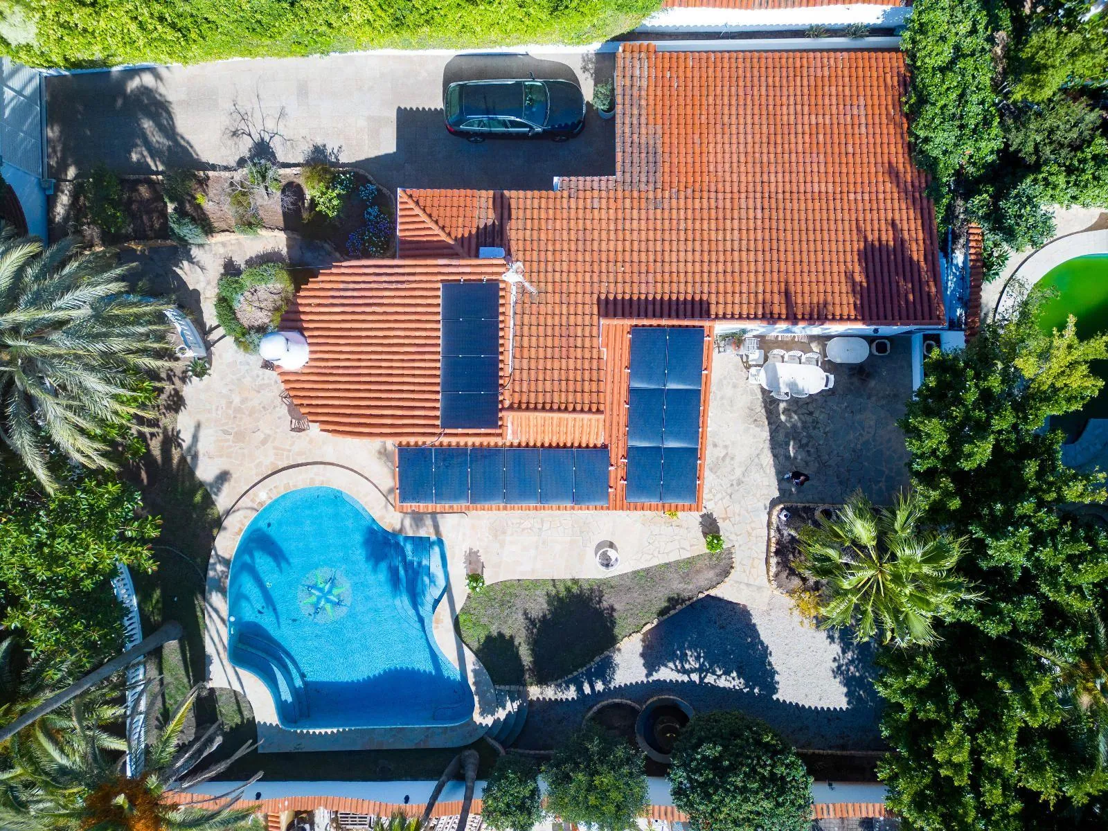 Charming Villa with Sea and Mountain Views in La Nucia