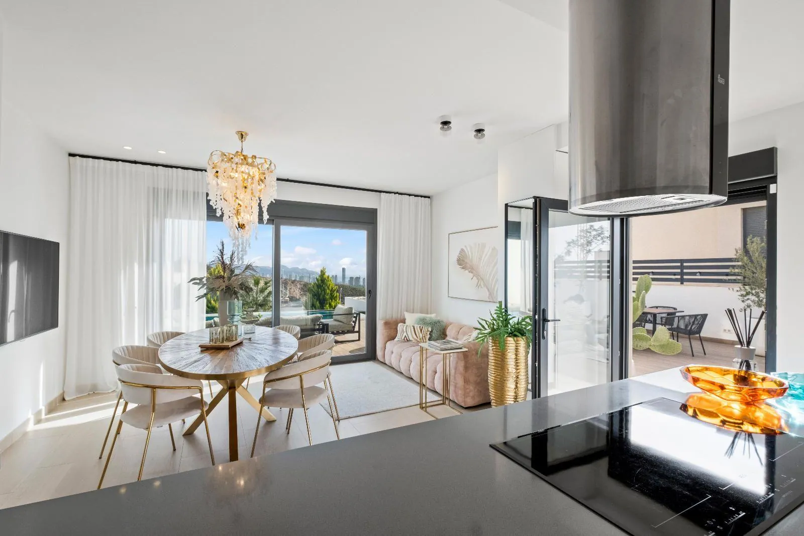 Modern villa with spectacular views over Benidorm