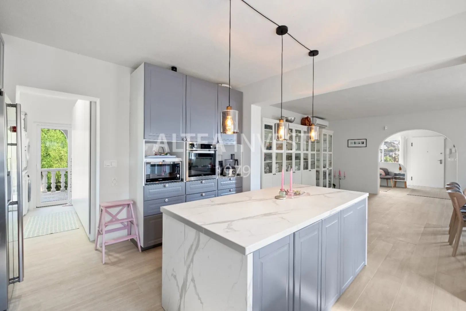 Spectacular villa completely renovated with stunning views of the Mediterranean Sea.