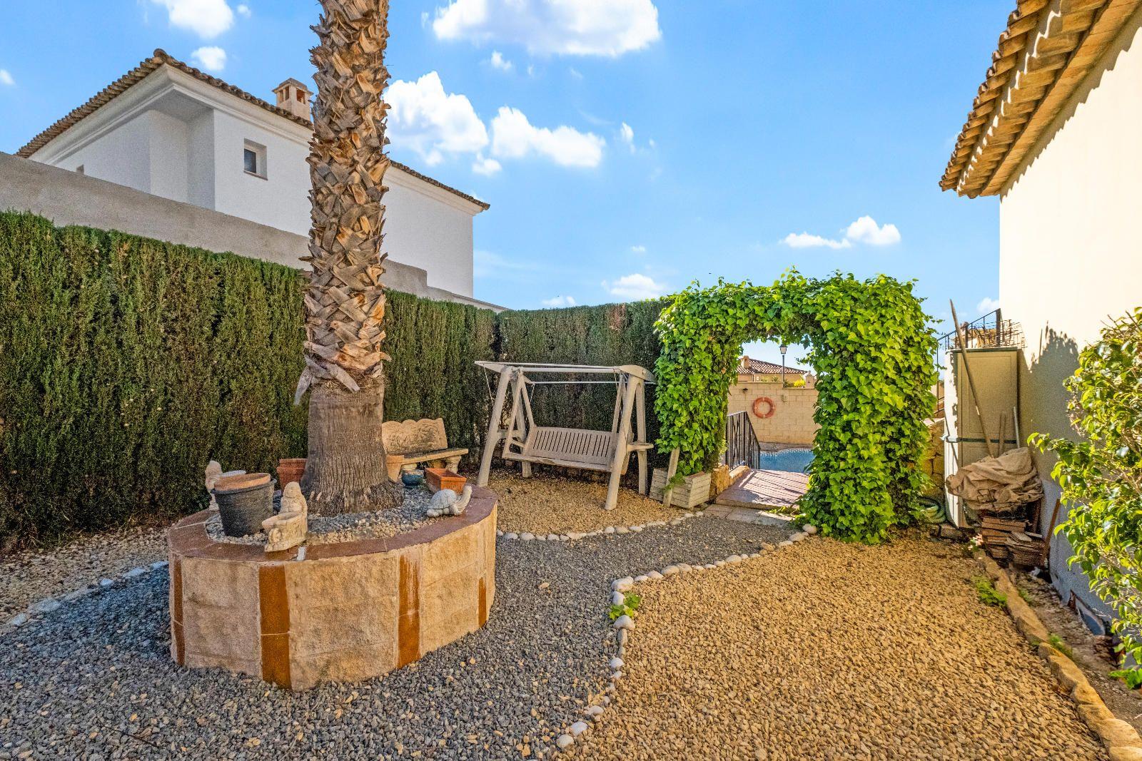 Exquisite Modern Villa with Stunning Views in Finestrat