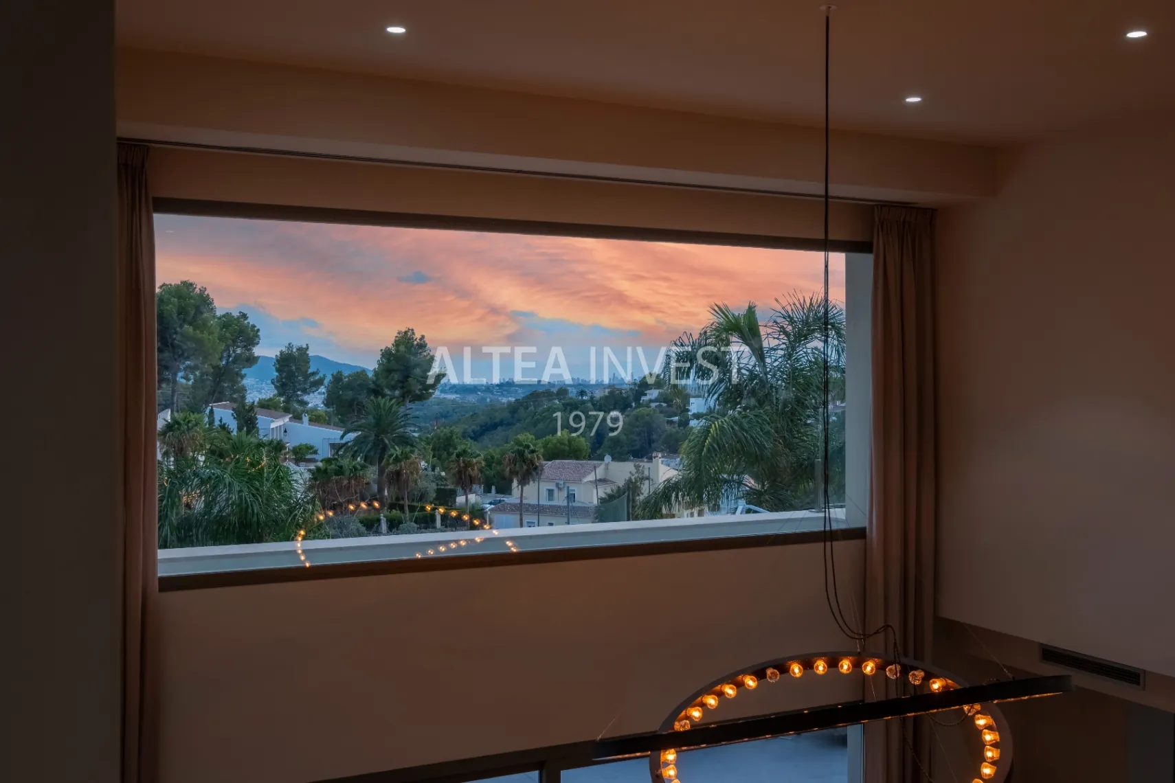 1345 - Altea La Vella, luxury by the golf: modern villa with infinity pool and premium finishes