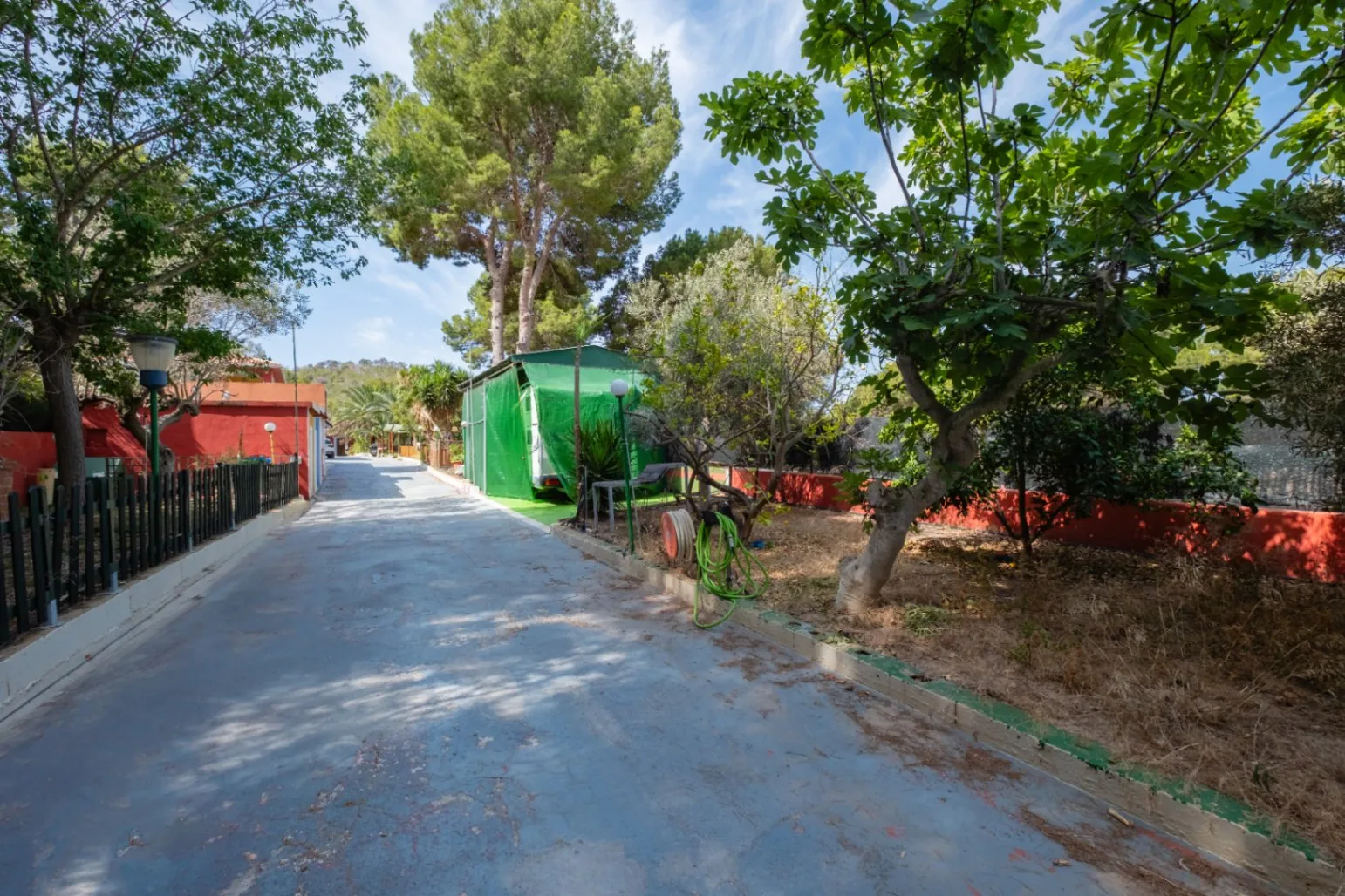 Two Villas – Nature, Privacy, and Versatility in a Unique Setting Next to Sierra Helada
