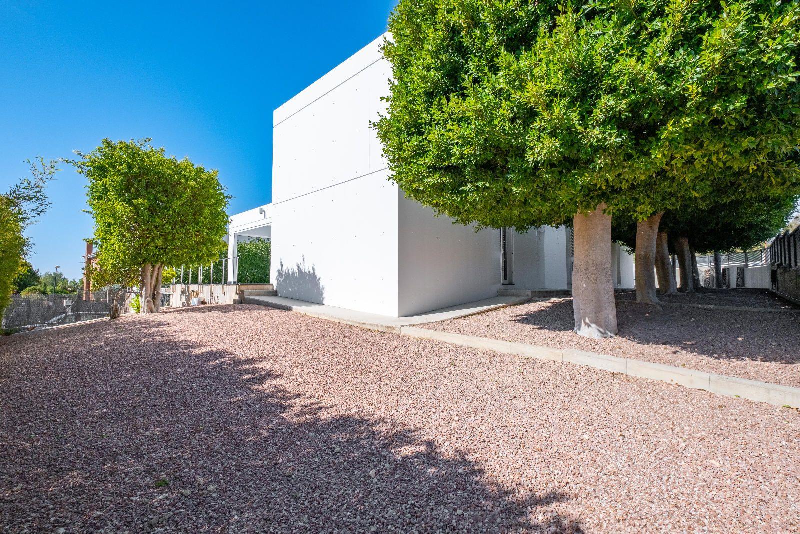 Exclusive Detached Villa with Panoramic Views, Private Pool and Outdoor Kitchen in Albir