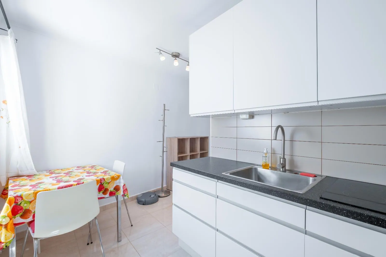 Completely renovated villa in Alfaz del Pi: sea and mountain views
