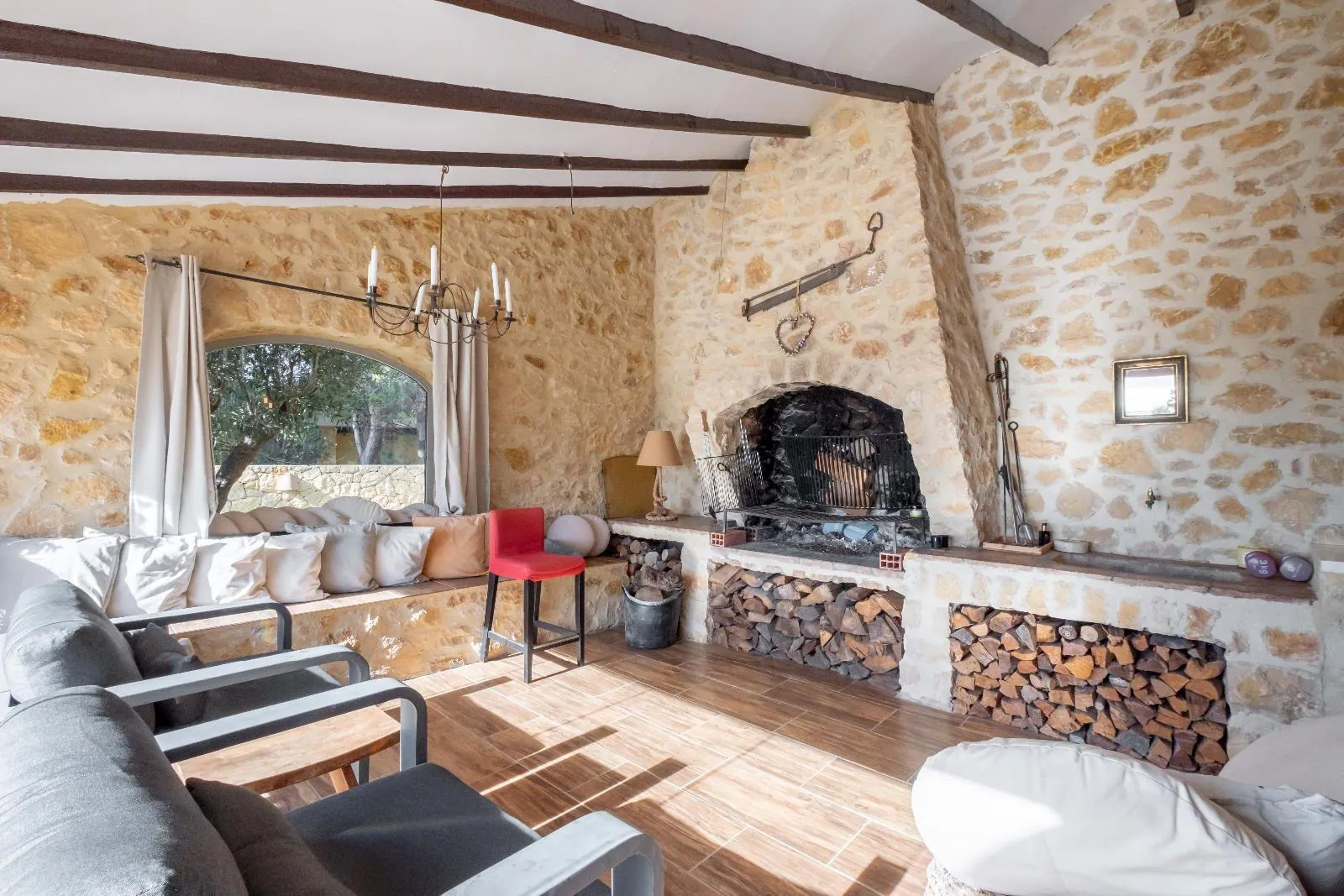A Unique Villa in Finestrat: Tradition, Modernity, and Unmatched Views