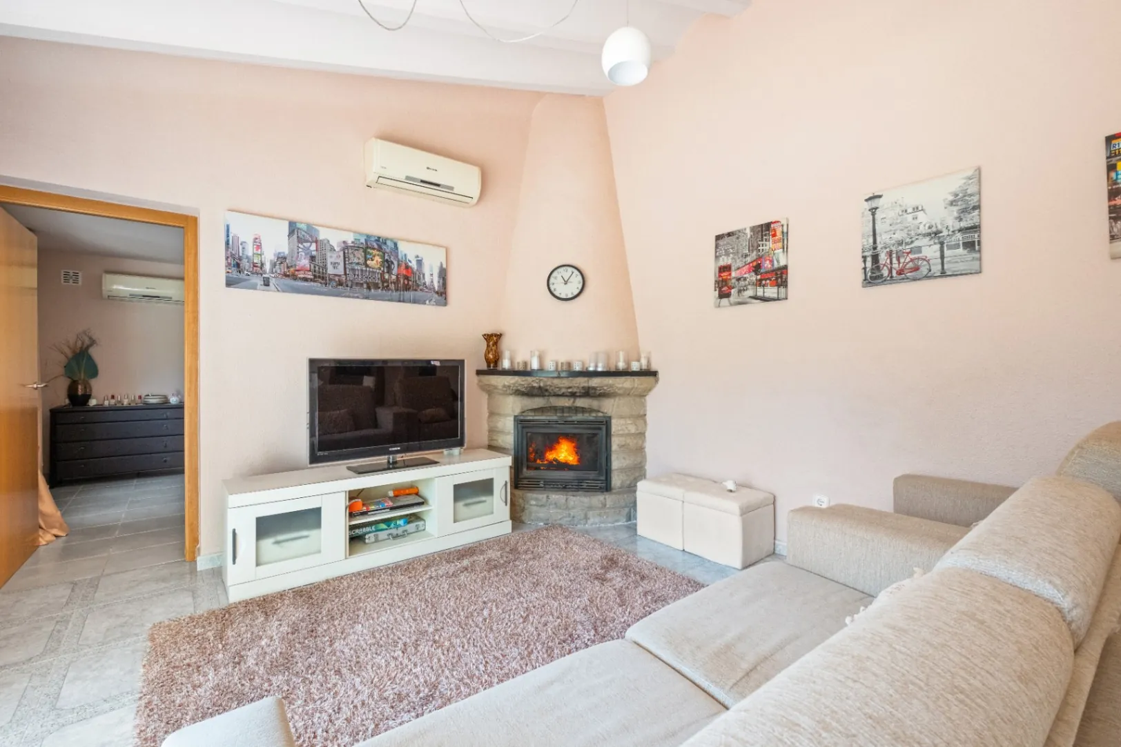 Where Tranquility Flourishes: House with Charming Garden and Pool in Albir