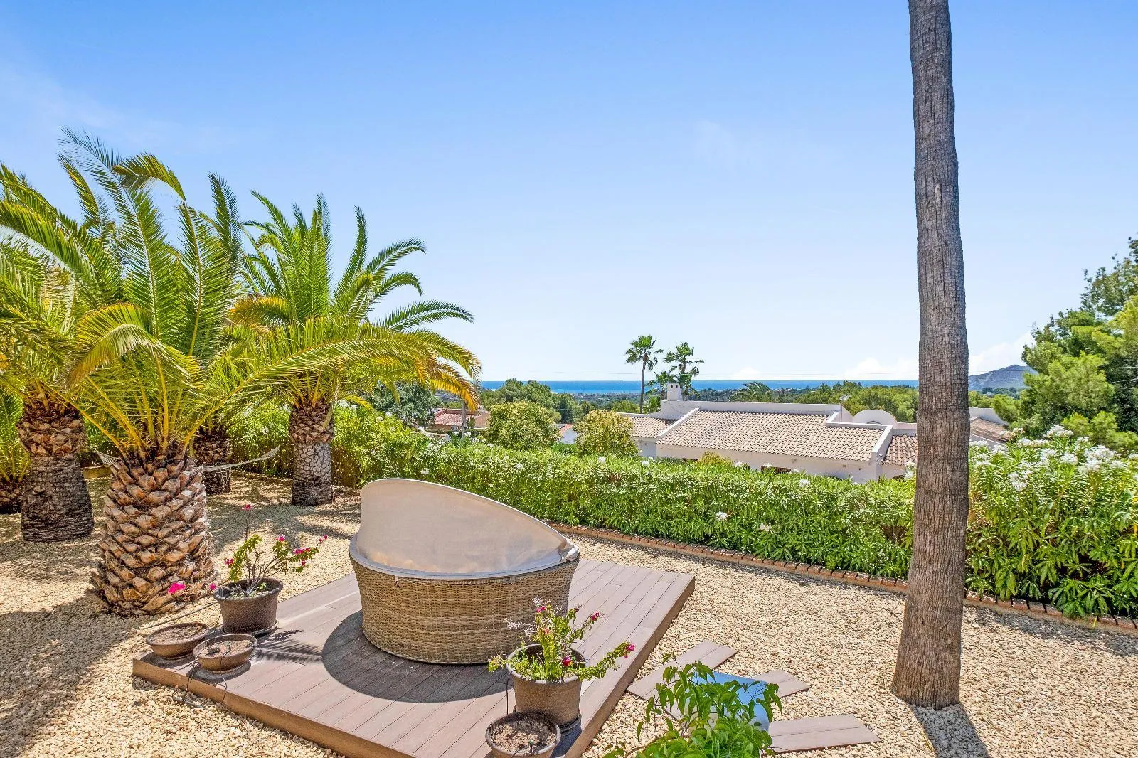 Elegant Mediterranean Villa with Panoramic Sea Views