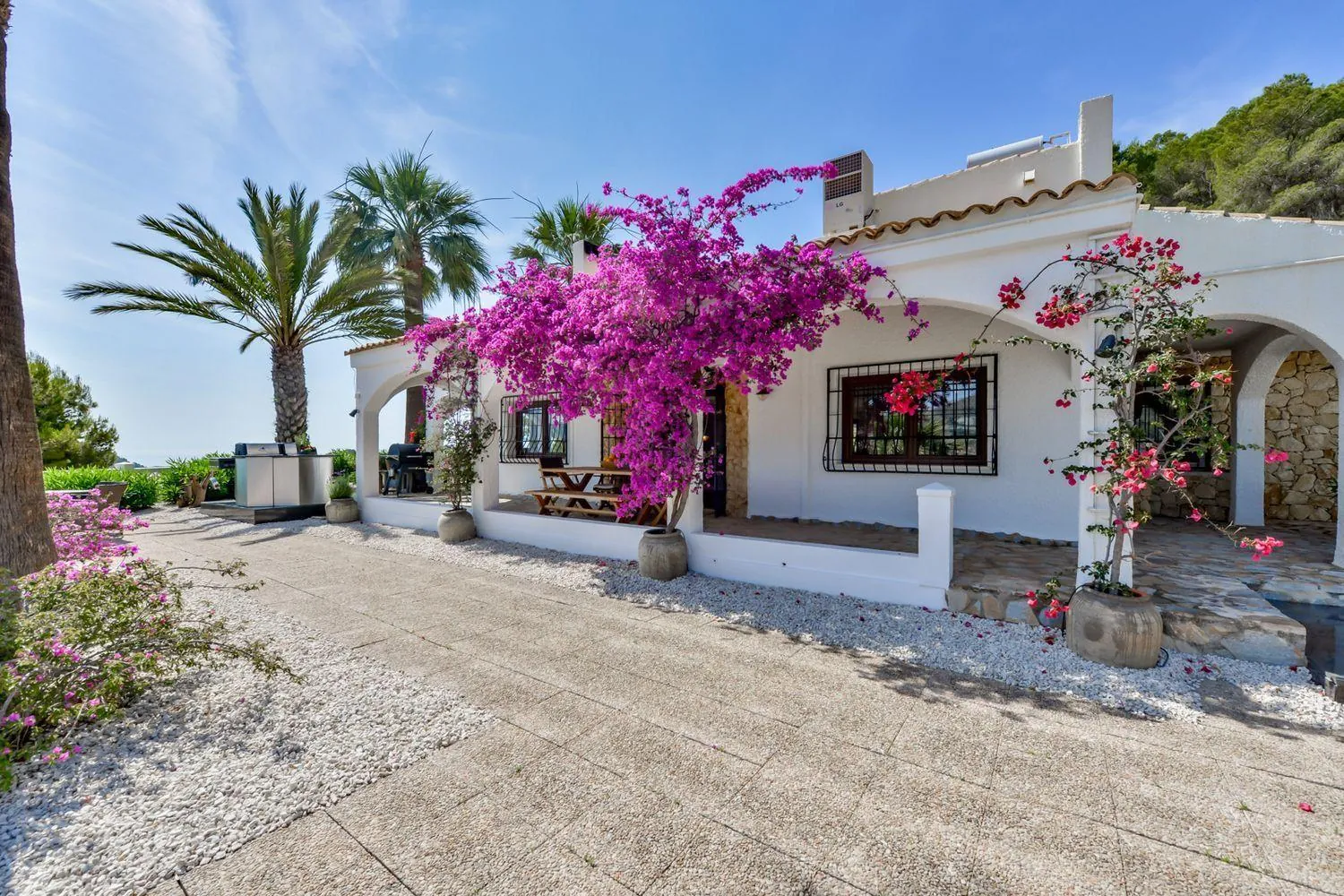 A gem in Polop: Exclusivity, Nature, and Spectacular Views