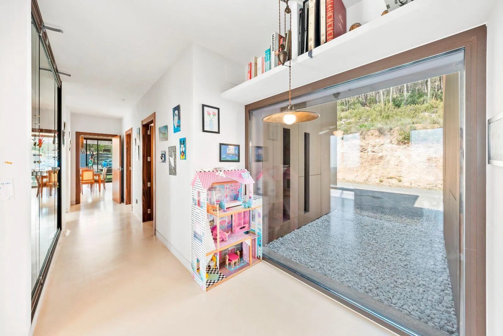 Exceptional villa in a unique setting with open views to the Mediterranean Sea and the bay of Altea.