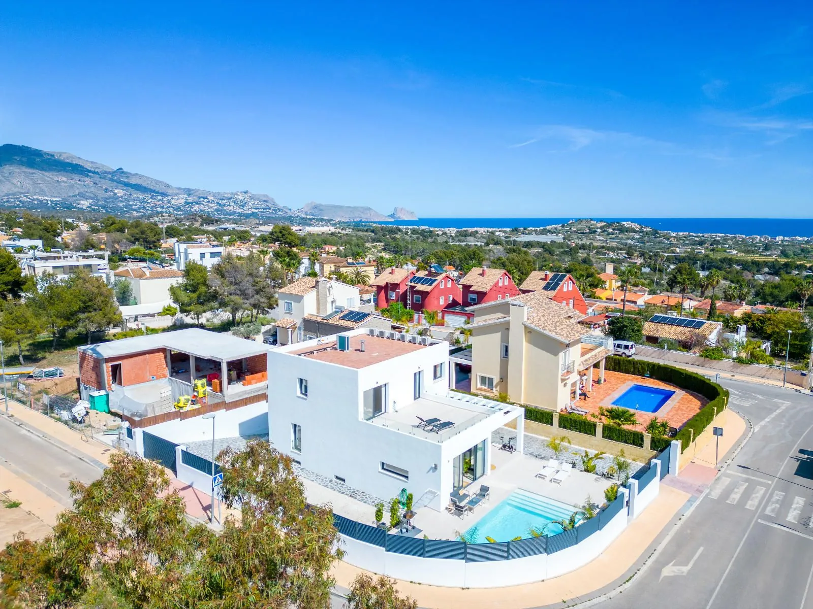 Newly Built Villa with Sea Views and Cutting-Edge Design