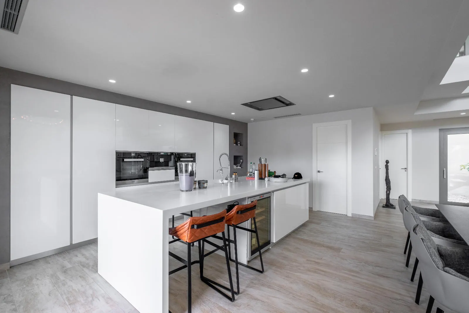 1345 - Altea La Vella, luxury by the golf: modern villa with infinity pool and premium finishes