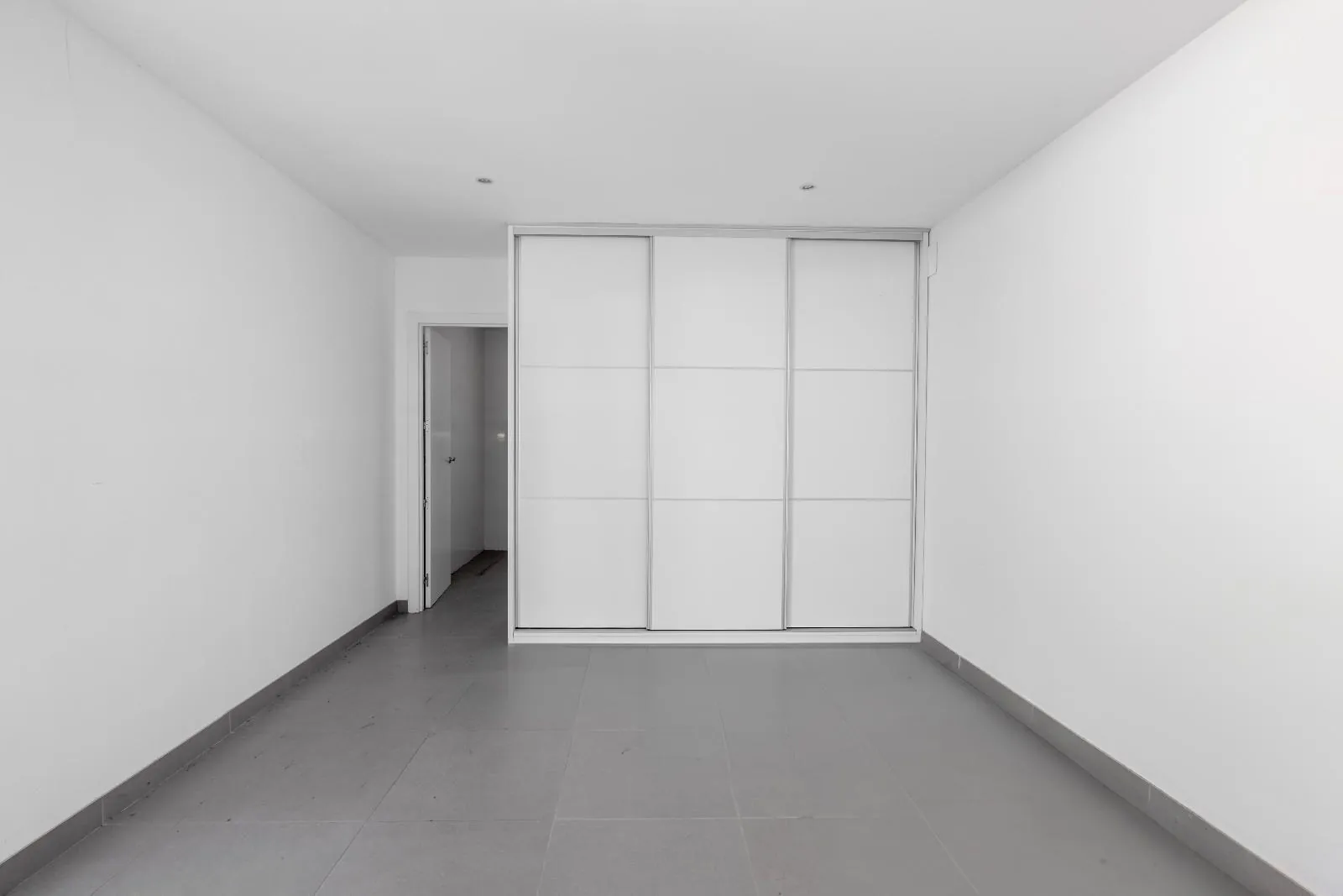 A villa designed for enjoyment: spaciousness, comfort, and privacy