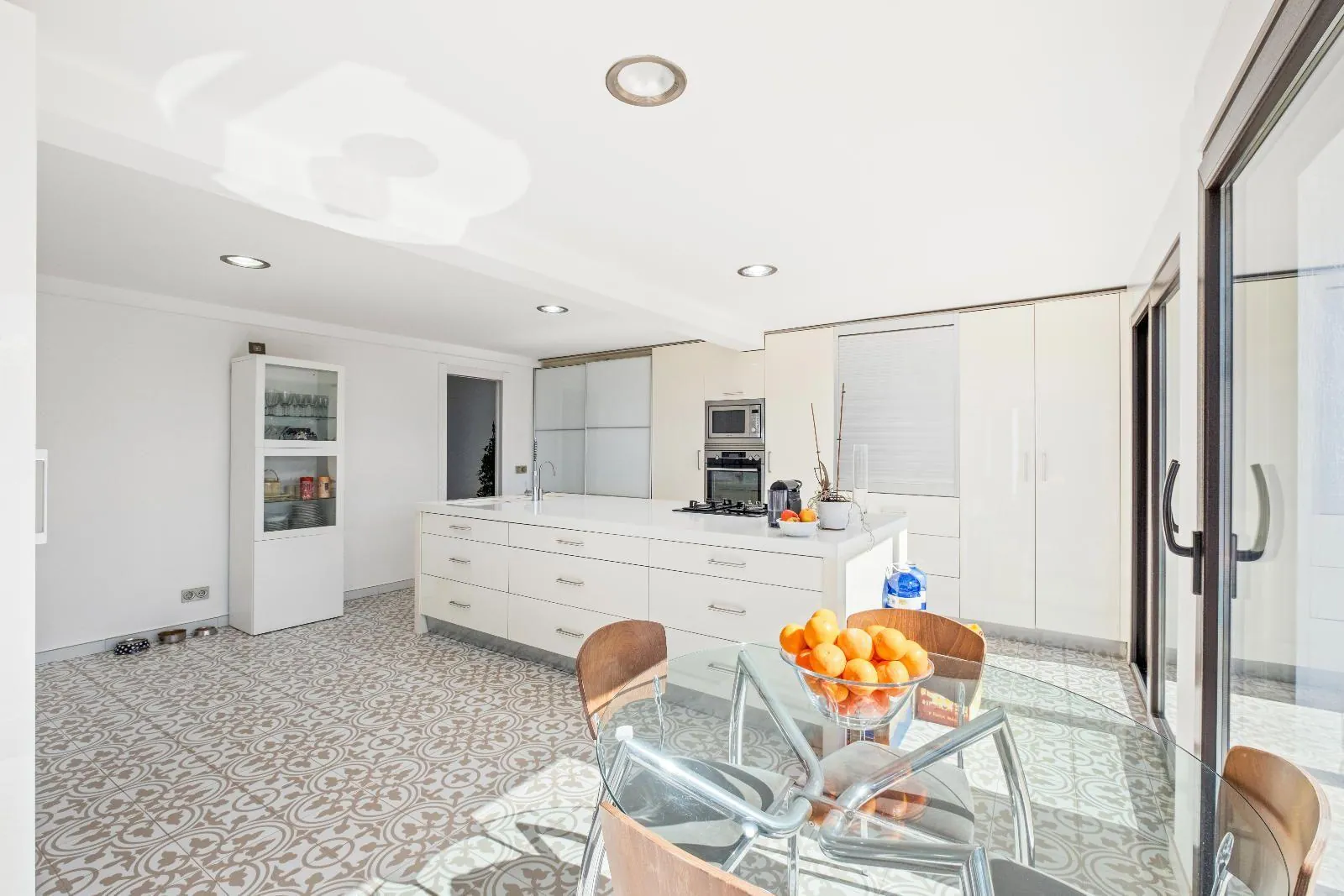 Charming Villa with Sea and Mountain Views in La Nucia