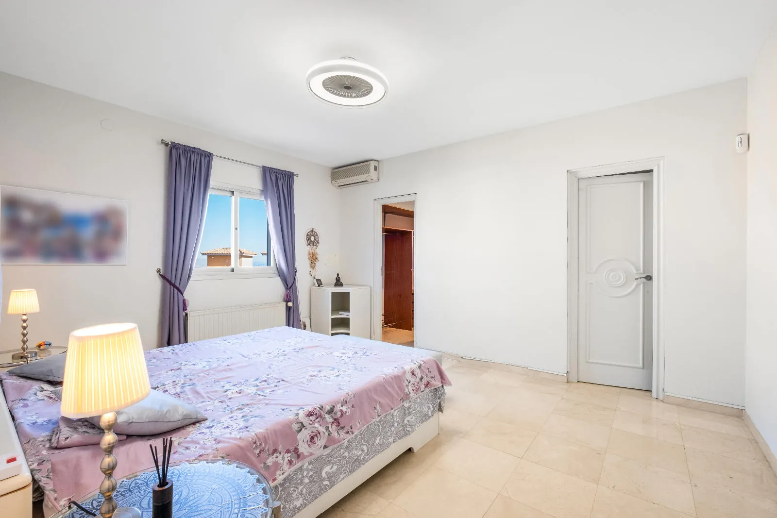 Elegant Mediterranean Villa with Guest House in La Nucia
