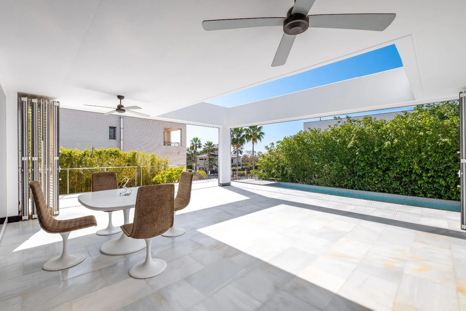 Exclusive Detached Villa with Panoramic Views, Private Pool and Outdoor Kitchen in Albir