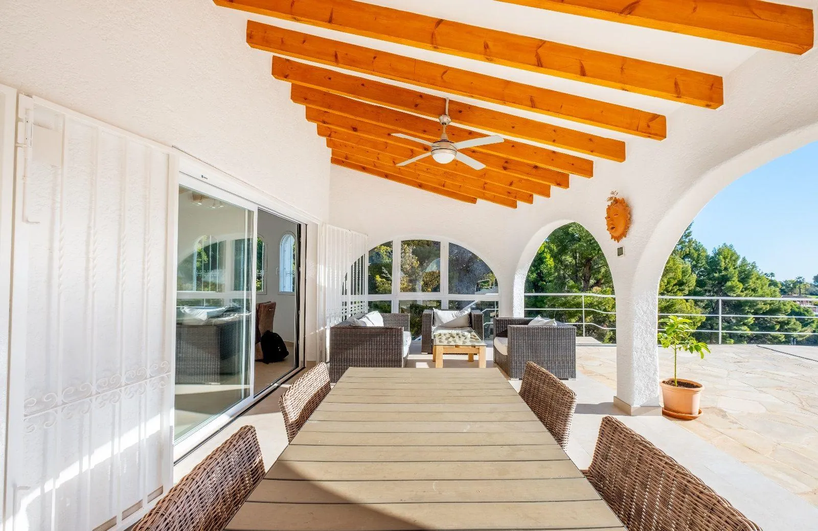 Mediterranean style villa in the privileged area of the Club de Golf.