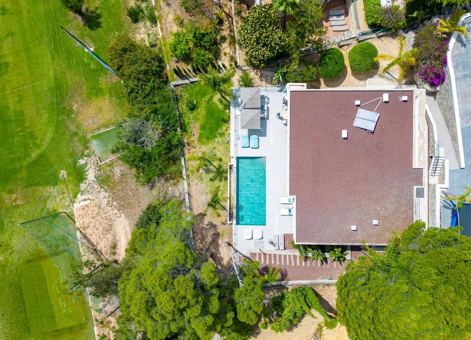 1345 - Altea La Vella, luxury by the golf: modern villa with infinity pool and premium finishes