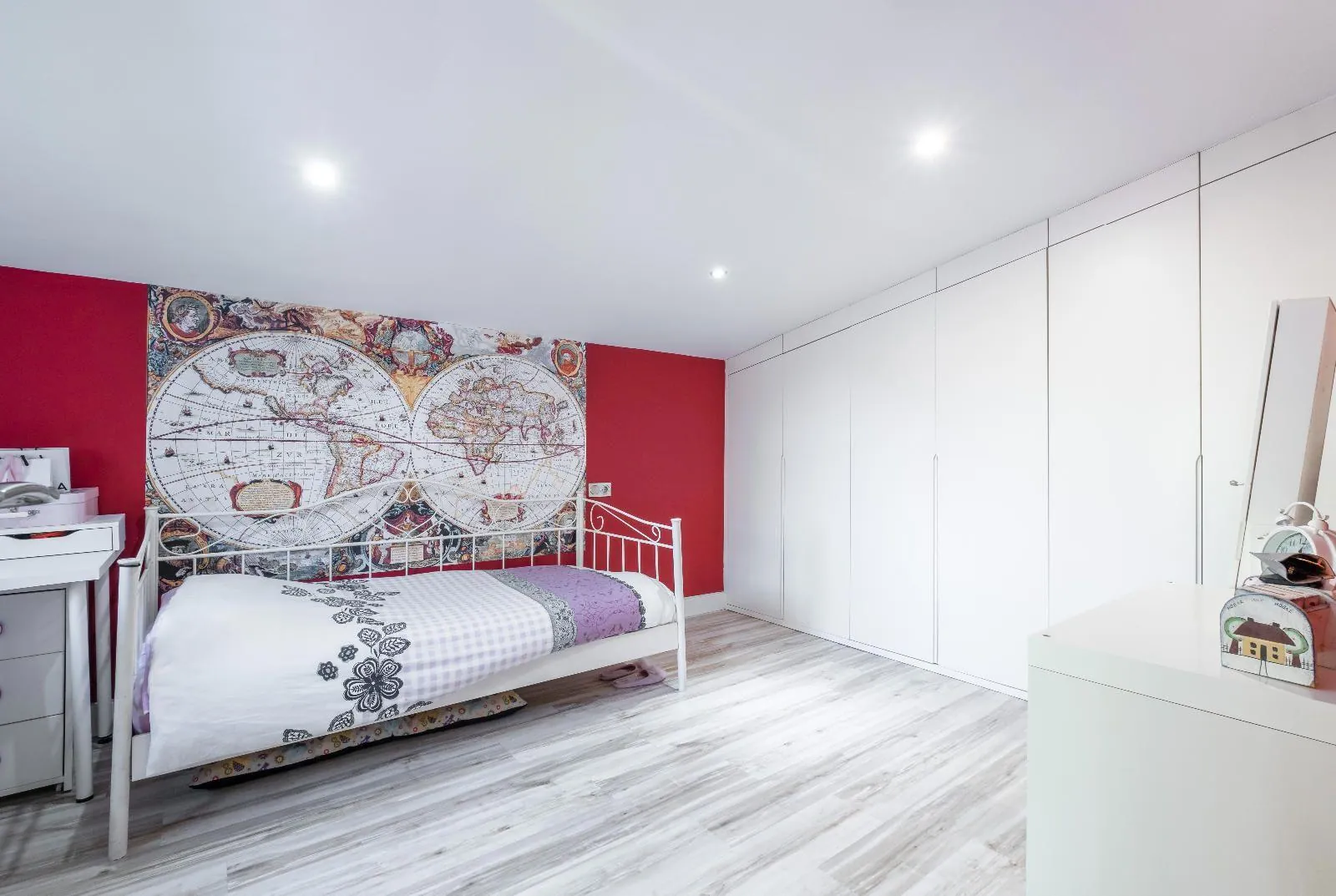 Charming Villa with Sea and Mountain Views in La Nucia
