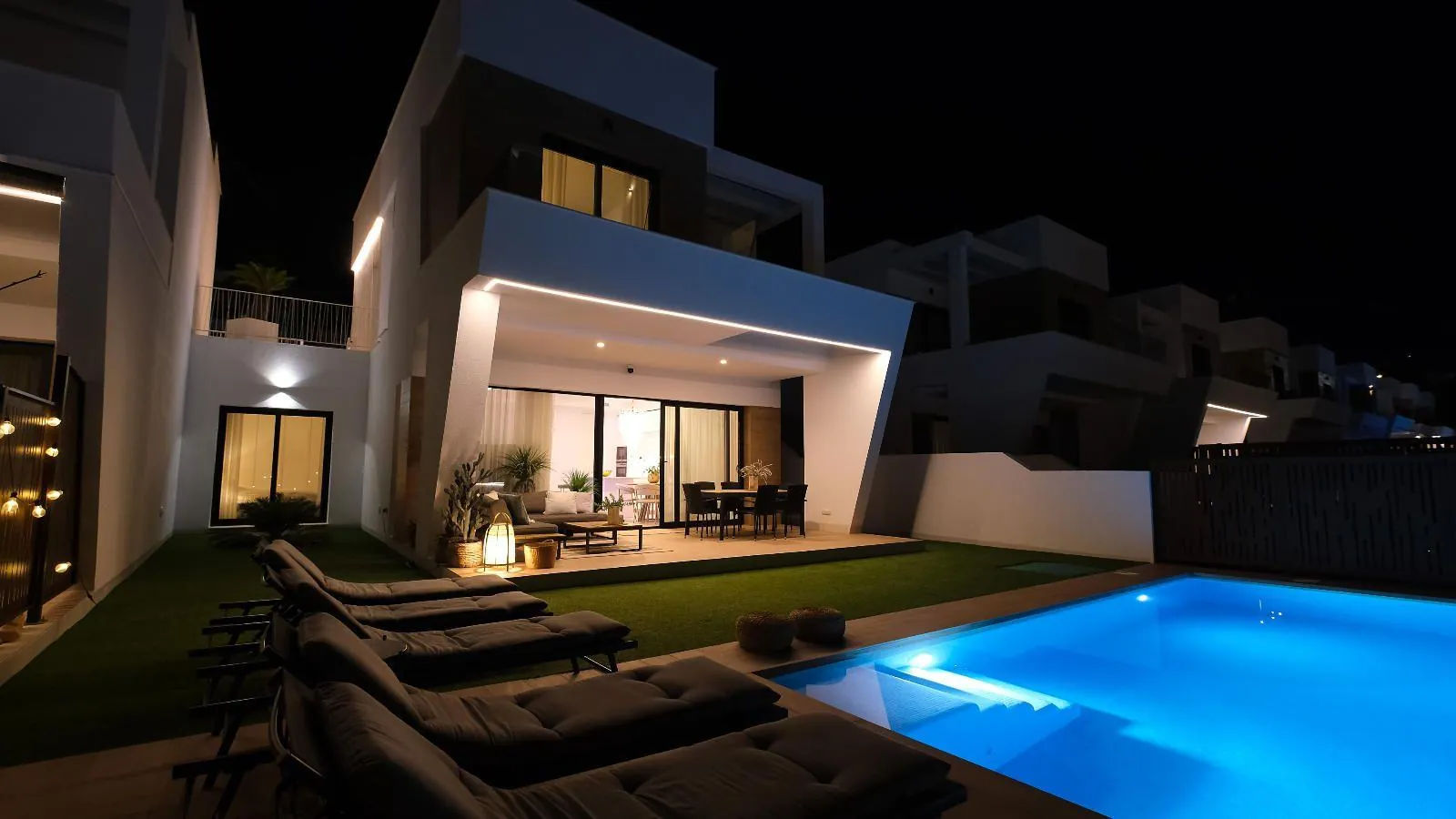 A modern villa in Balcón de Finestrat