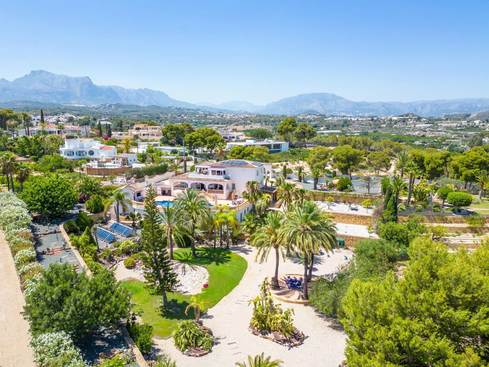 1311 - Elegant Mediterranean Villa with Large Plot and Panoramic Sea Views