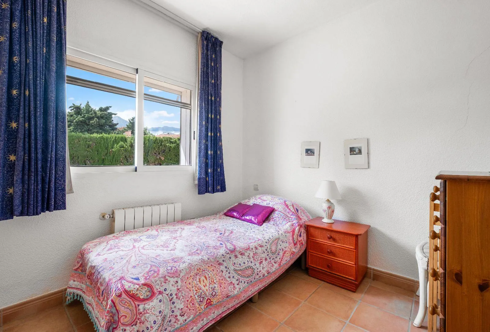 Single-storey villa in Alfaz del Pi: spaciousness, privacy, and heated pool