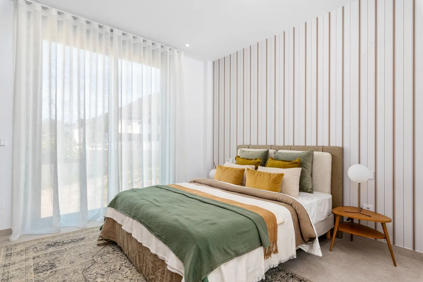 Contemporary newly built villas surrounded by mountains in Polop de la Marina.