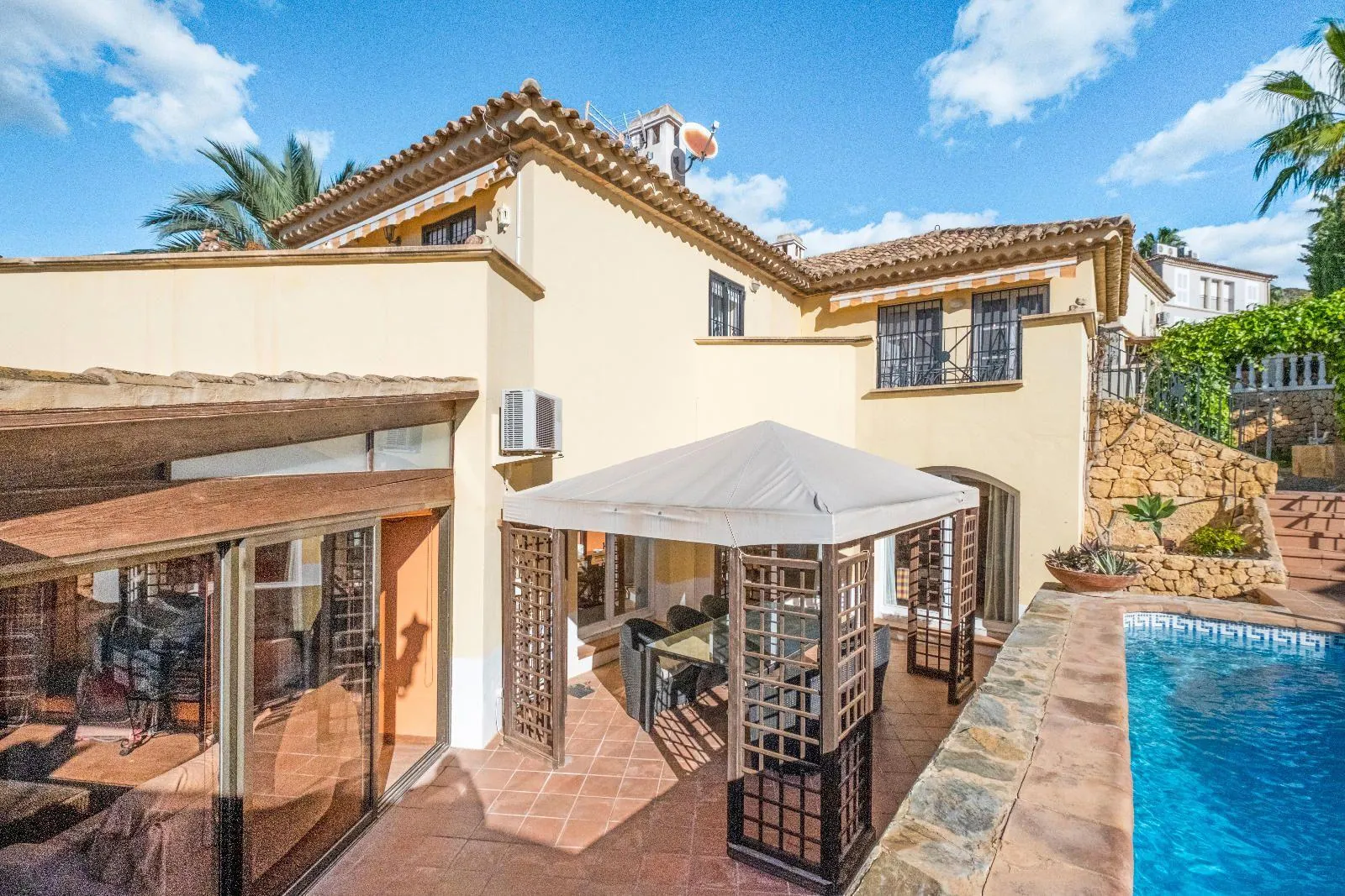 Exquisite Modern Villa with Stunning Views in Finestrat